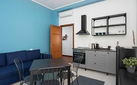 Blue City Paradise - Renovated Apt In Center Milan